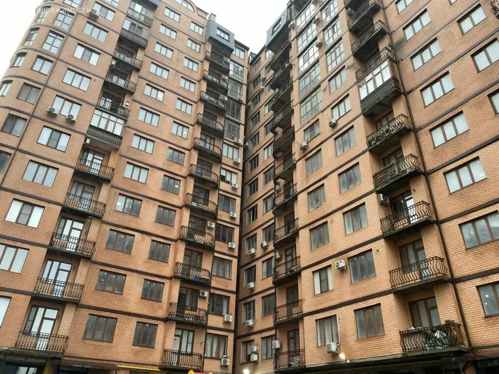 1-комнатная квартира: Махачкала, улица Даниялова, 120 (46 м) - Фото 1