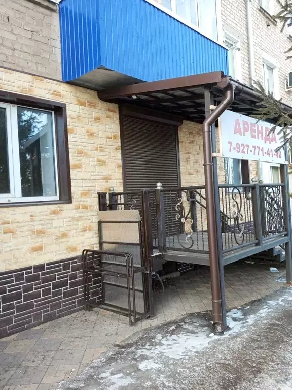 Торговая площадь в Самарская область, Октябрьск Кирпичный пер., 2 (56 ... - Фото 0