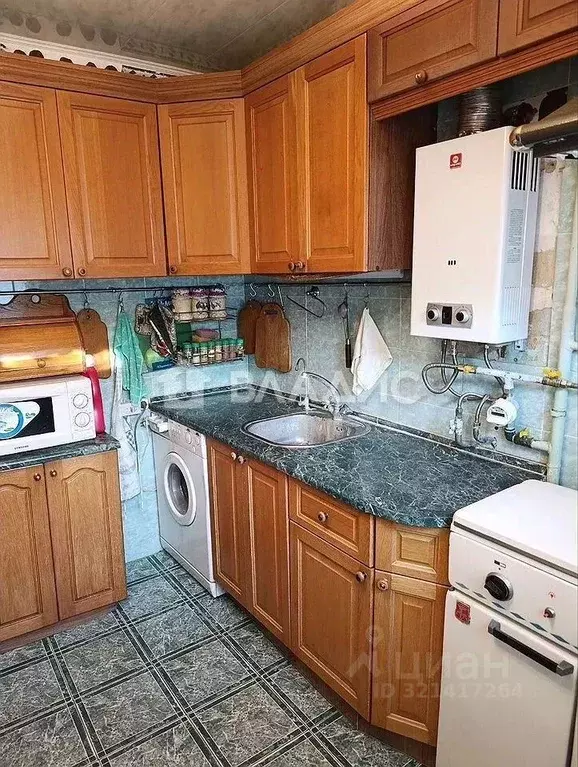 3-к кв. Белгородская область, Белгород ул. Чехова, 26 (58.0 м) - Фото 2