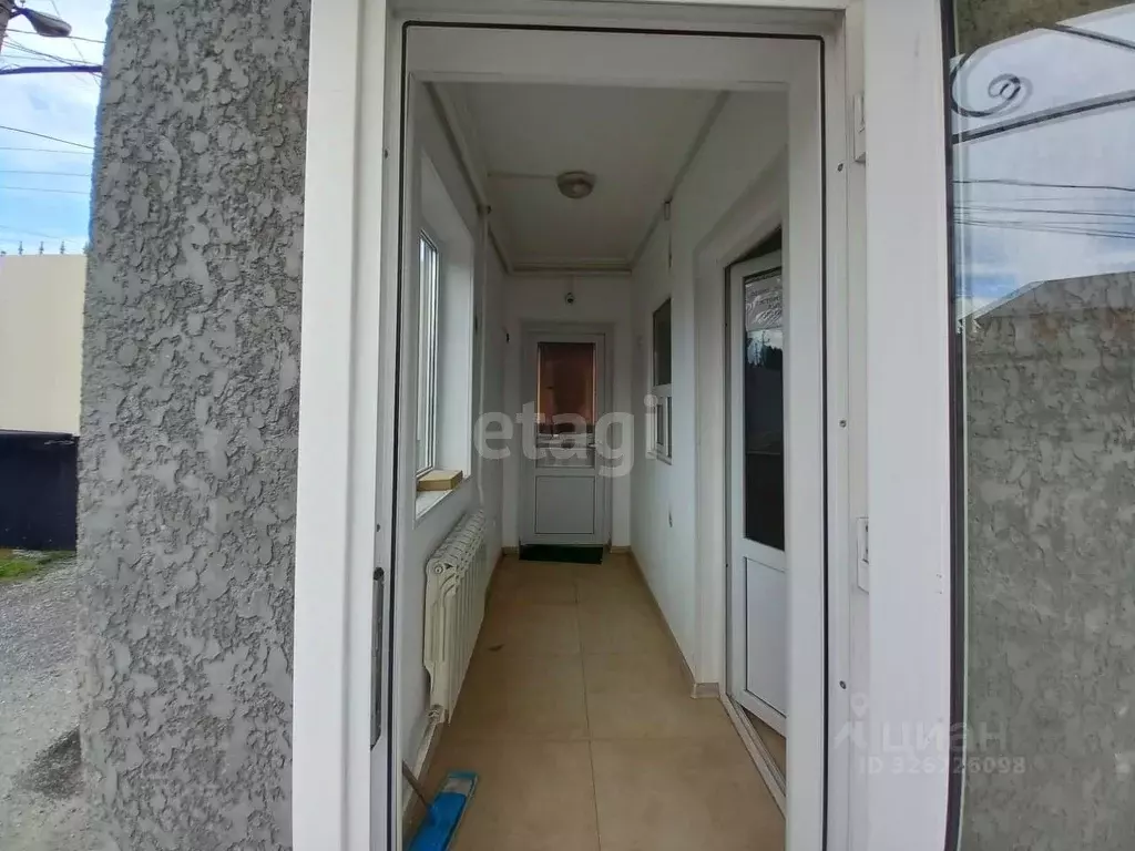 Офис в Ингушетия, Назрань Гамурзиевский административный округ, ул. ... - Фото 1