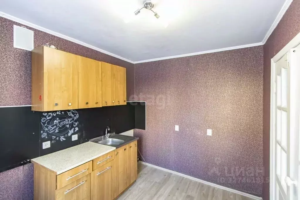 1-к кв. Тюменская область, Тюмень ул. 50 лет Октября, 26 (34.0 м) - Фото 1