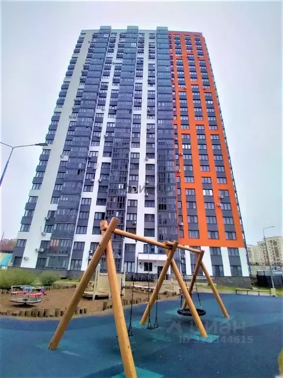 2-к кв. Башкортостан, Уфа ул. Воинов-Интернационалистов, 3 (53.6 м) - Фото 1