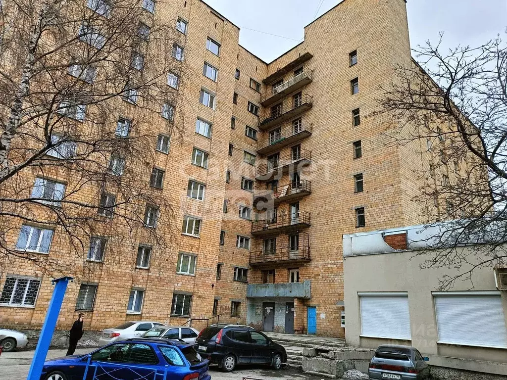 Комната Свердловская область, Екатеринбург ул. Репина, 21 (11.0 м) - Фото 0