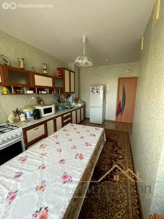 3-комнатная квартира: село Осиново, улица Гайсина, 1 (65.6 м) - Фото 0