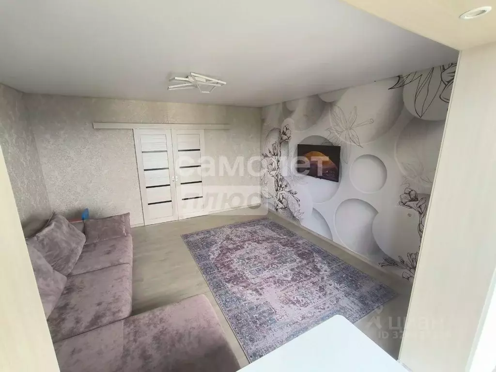 3-к кв. Челябинская область, Миасс Ильменская ул., 85 (82.0 м) - Фото 0