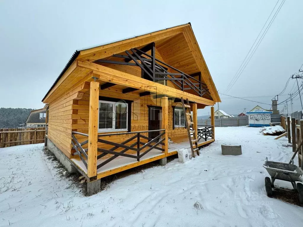 Дом в Иркутская область, Иркутский муниципальный округ, д. Карлук ул. ... - Фото 1