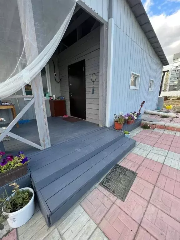 2-к кв. Саха (Якутия), Якутск ул. Кочнева, 6 (68.0 м) - Фото 1