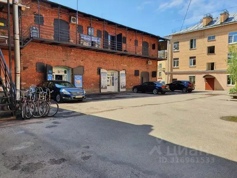 Торговая площадь в Санкт-Петербург, Санкт-Петербург, Пушкин ... - Фото 0