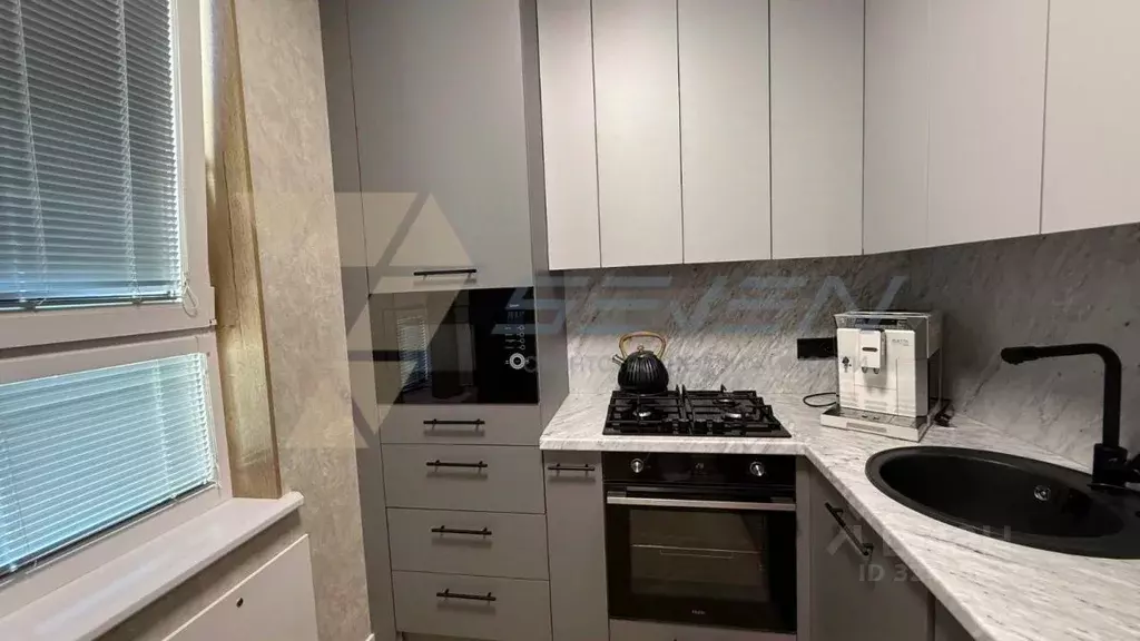 1-к кв. Севастополь ул. Адмирала Фадеева, 46Б (52.0 м) - Фото 2