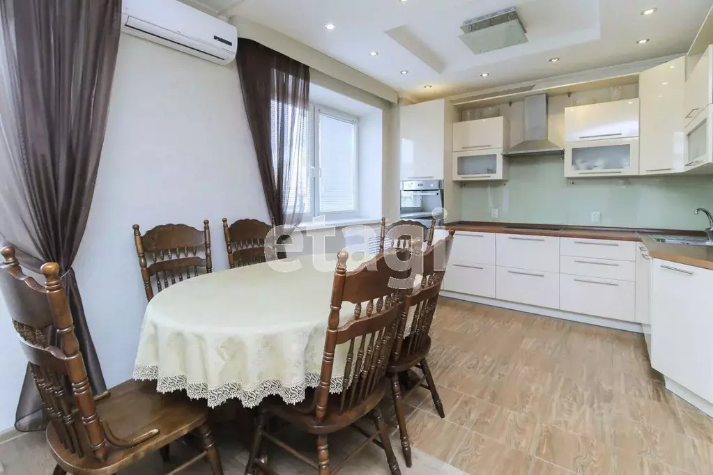 3-к кв. Тюменская область, Тюмень ул. Суходольская, 18 (102.7 м) - Фото 2