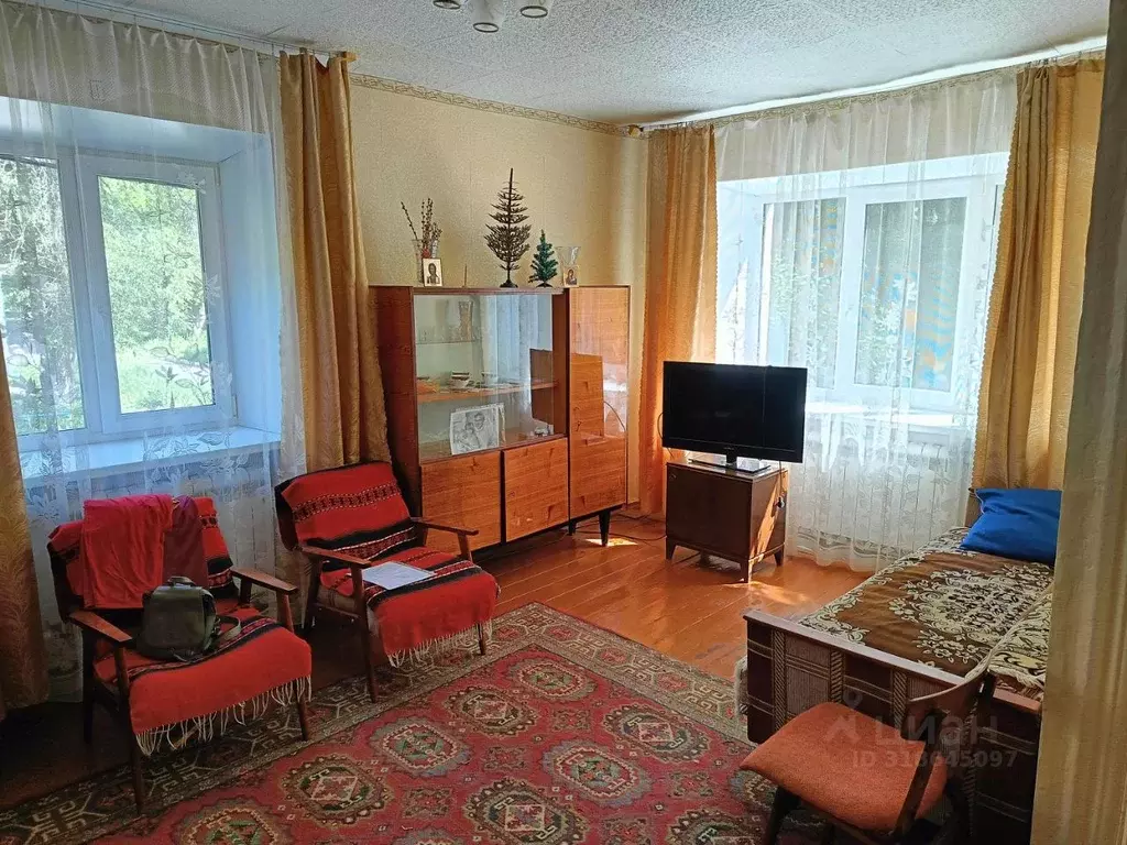 1-к кв. Омская область, Омск Учебная ул., 193А (33.0 м) - Фото 0