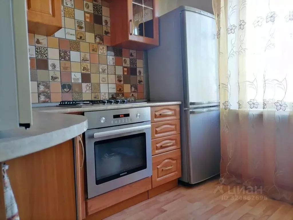 3-к кв. Волгоградская область, Волжский ул. Наримана Нариманова, 12 ... - Фото 1