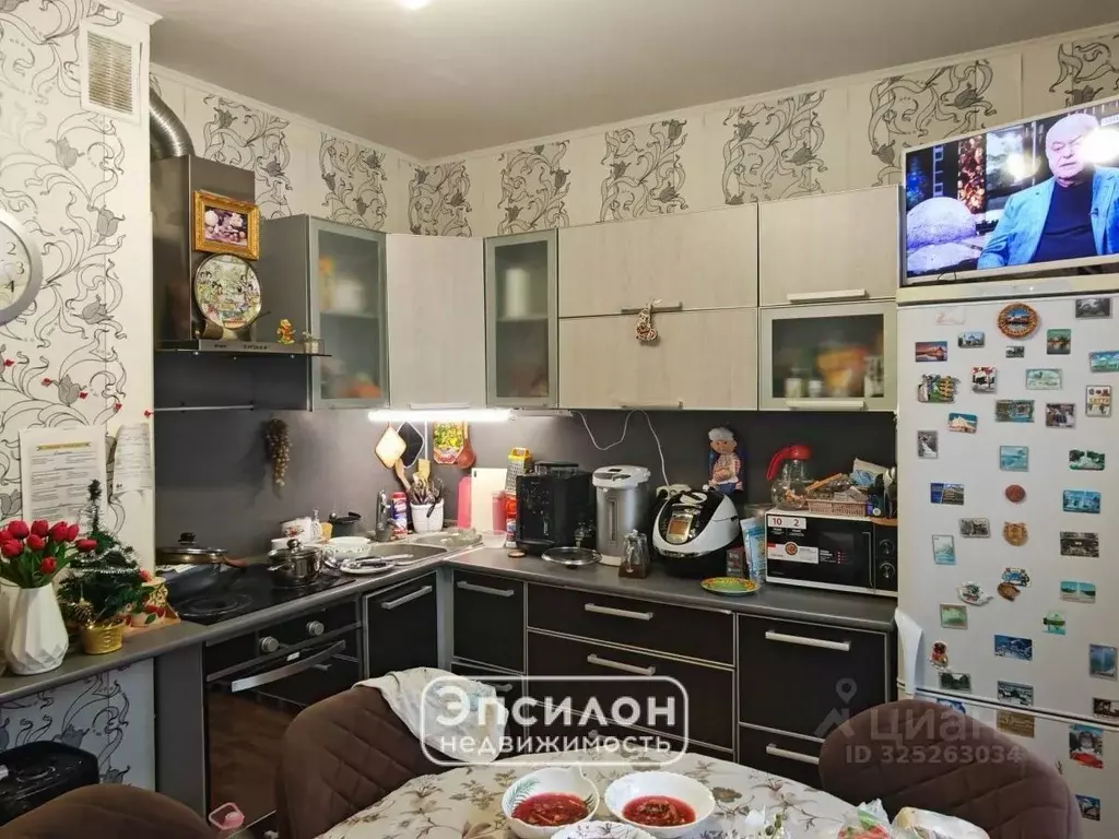 3-к кв. Курская область, Курск просп. Вячеслава Клыкова, 38 (78.7 м) - Фото 2