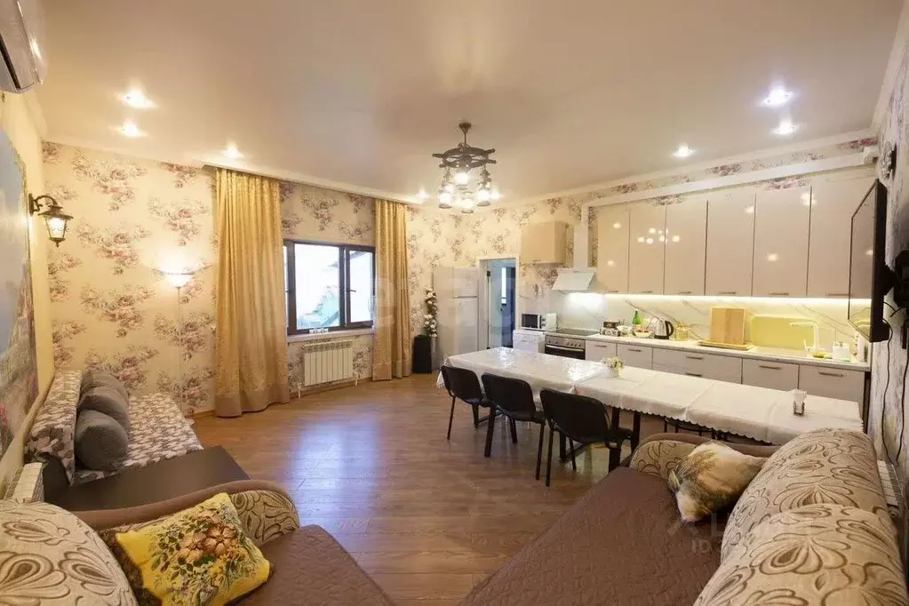 Дом в Тюменская область, Тюмень Плеханова мкр, ул. Кооперативная (169 ... - Фото 1