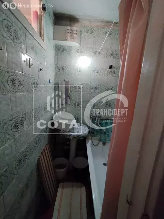 4-комнатная квартира: Воронеж, Южно-Моравская улица, 74 (68 м) - Фото 1