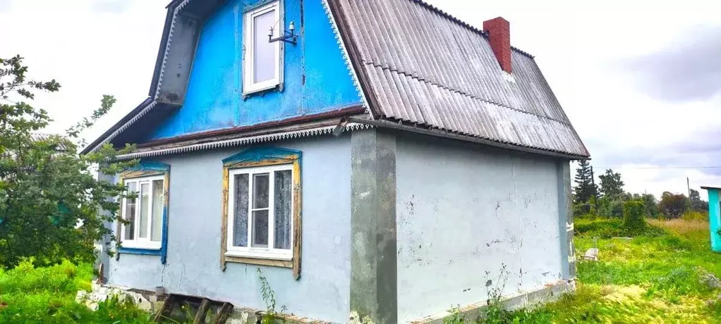 Дом в Омская область, Таврический район, Харламовское с/пос, Сибирский ... - Фото 0