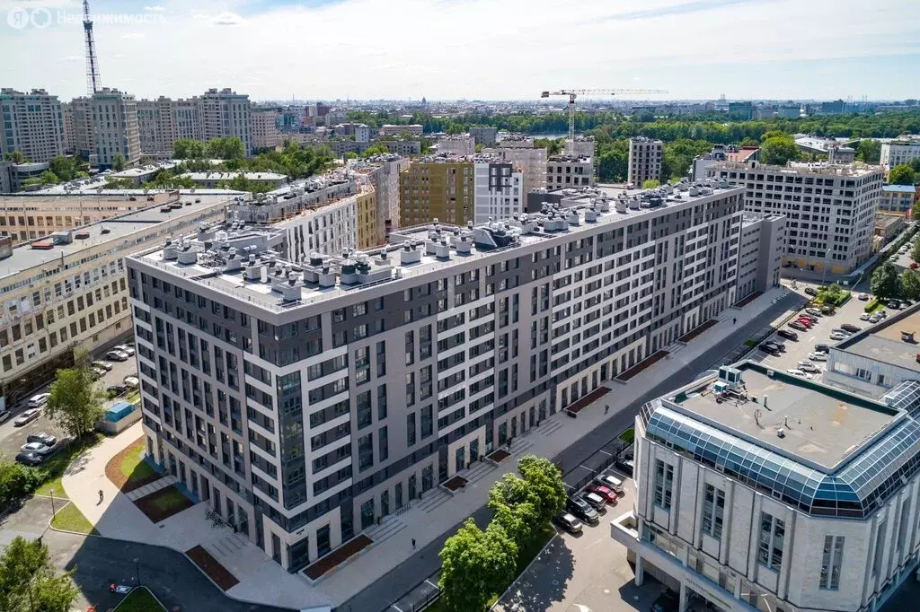 3-комнатная квартира: Санкт-Петербург, Белоостровская улица, 28 (95 м) - Фото 0
