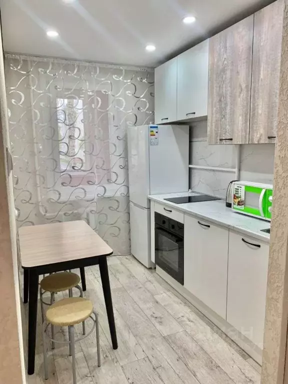 2-к кв. Татарстан, Нижнекамск ул. Бызова, 6 (45.0 м) - Фото 0