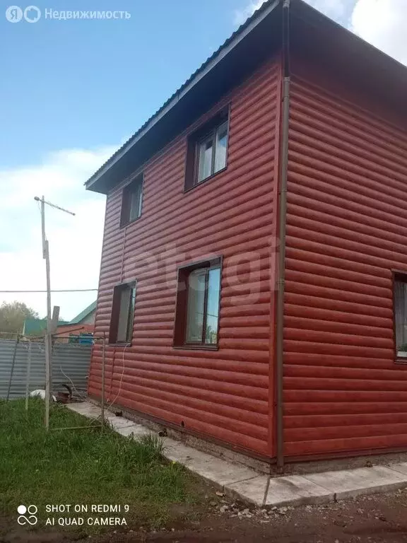 Дом в Омск, 2-я Дорожная улица (215 м) - Фото 1