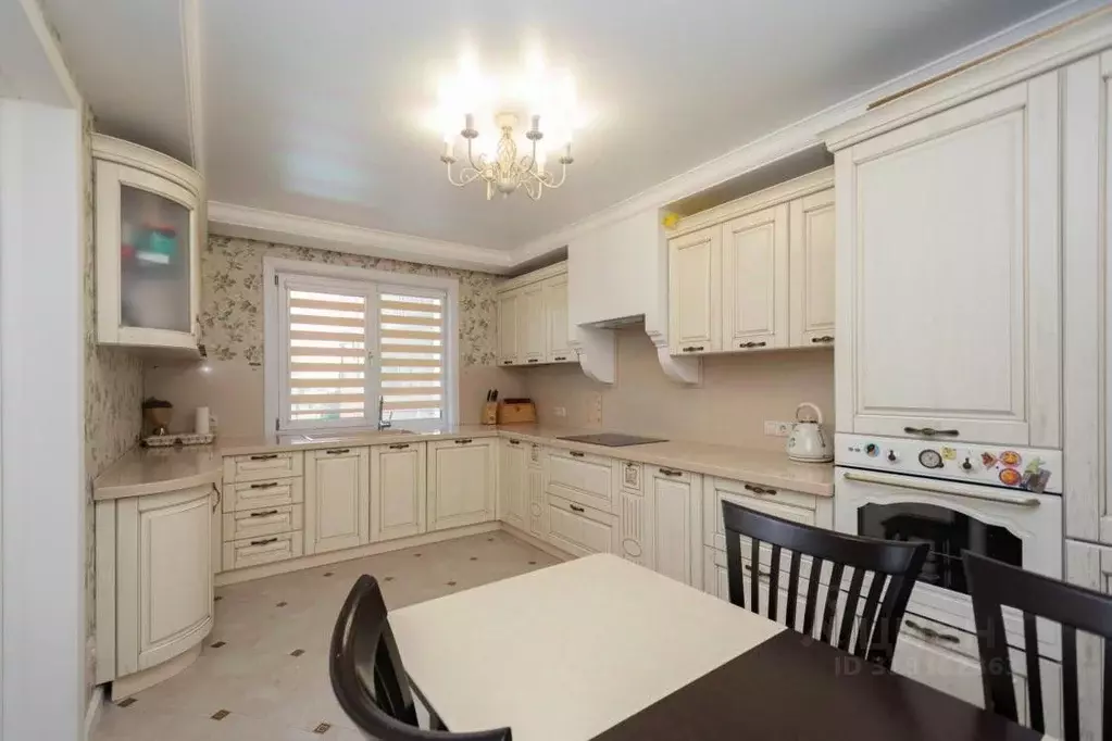 4-к кв. Иркутская область, Иркутск ул. Красный Путь, 72/4 (129.7 м) - Фото 1