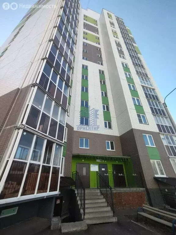 3-комнатная квартира: Чебоксары, улица Писателя Лаврентия Таллерова, ... - Фото 1