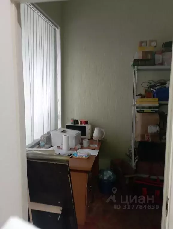 Помещение свободного назначения в Омская область, Омск просп. ... - Фото 1
