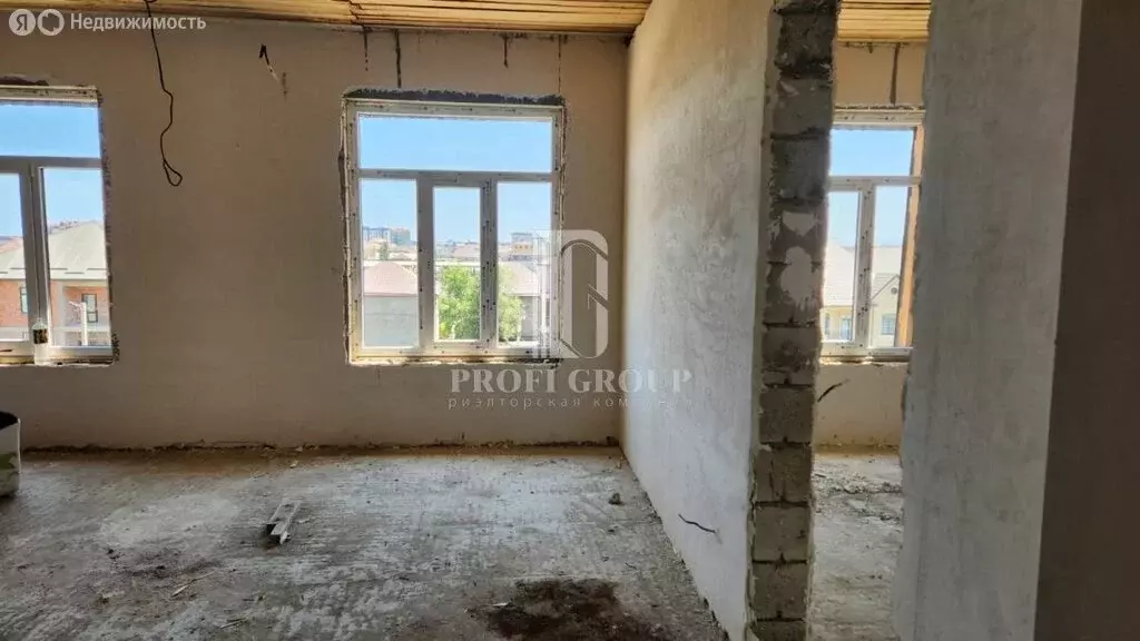 1-комнатная квартира: Махачкала, 1-я Агрегатная улица, 11 (51 м) - Фото 1