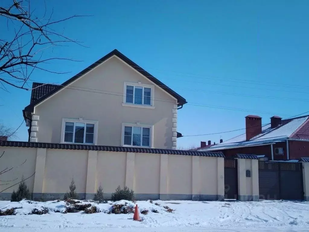 Дом в Краснодарский край, Краснодар ул. Белозерная, 42 (281 м) - Фото 2