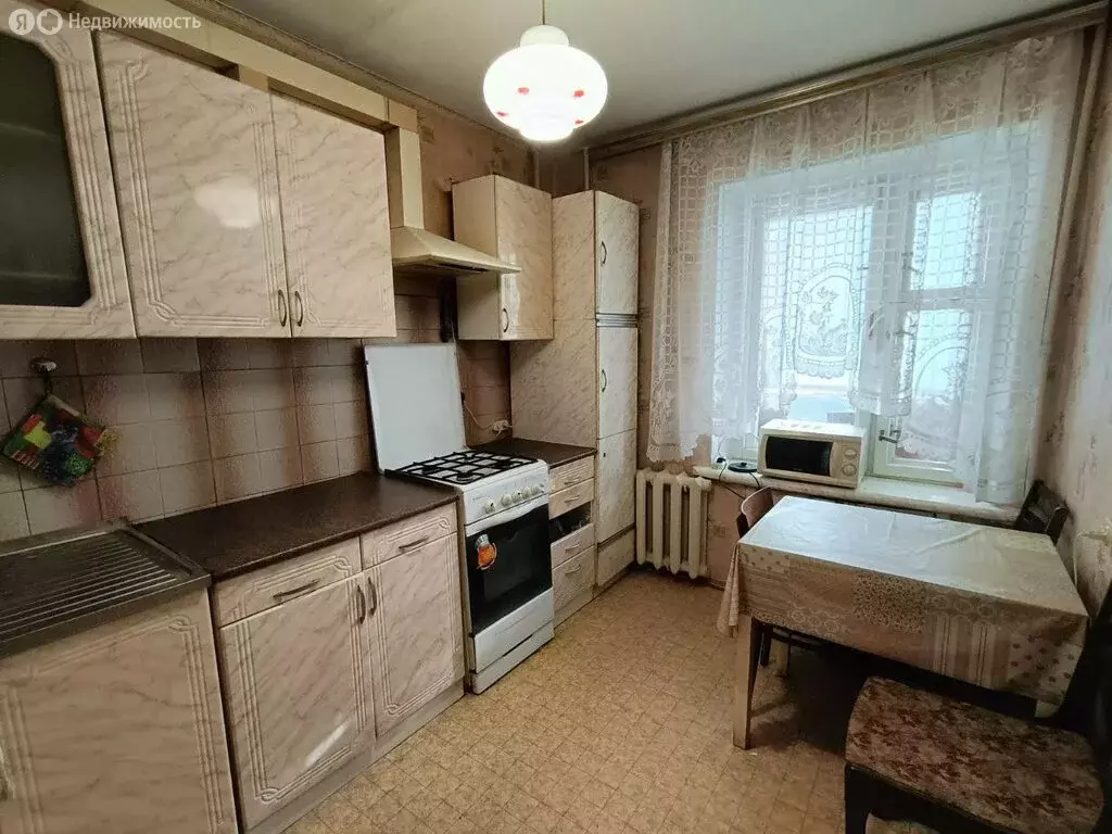 2-комнатная квартира: Брянск, улица Репина, 19 (50 м) - Фото 0