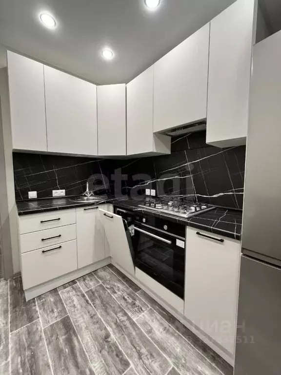 1-к кв. Ямало-Ненецкий АО, Новый Уренгой Созидателей мкр, 3/2 (36.0 м) - Фото 2