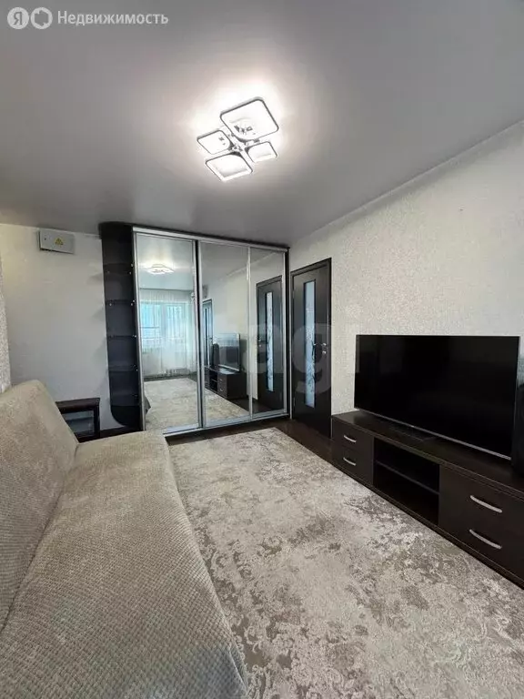 2-комнатная квартира: Благовещенск, улица Калинина, 86 (39.8 м) - Фото 1