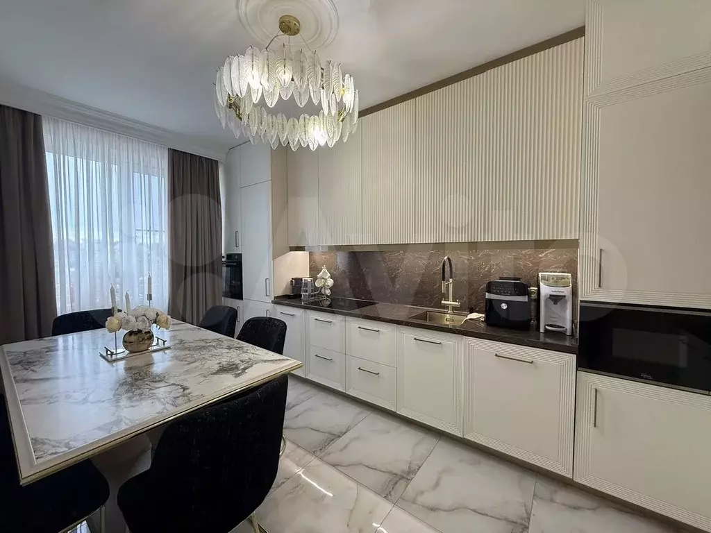 3-к. квартира, 86 м, 2/9 эт. - Фото 0