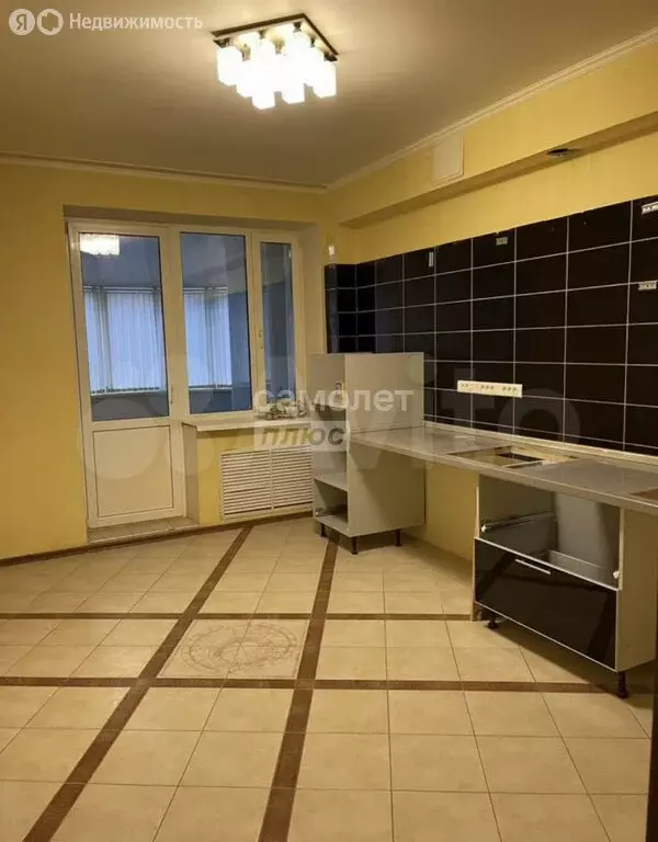 3-комнатная квартира: Брянск, улица 7-я Линия, 15 (117.7 м) - Фото 1