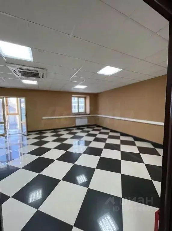 Офис в Ульяновская область, Ульяновск ул. Карла Маркса, 57 (58 м) - Фото 1