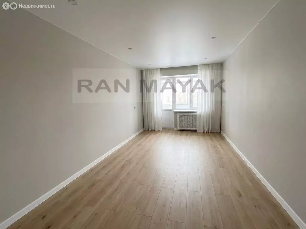 3-комнатная квартира: Майкоп, улица Шовгенова, 8 (57.7 м) - Фото 1