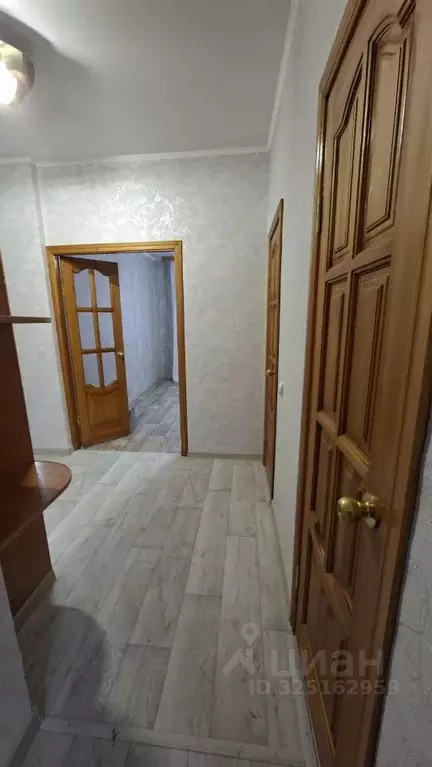 2-к кв. Омская область, Омск просп. Комарова, 17 (54.8 м) - Фото 2