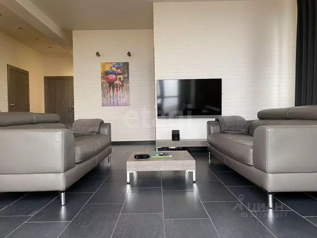 2-к кв. Ростовская область, Аксай ул. Платова, 72В (72.0 м) - Фото 2