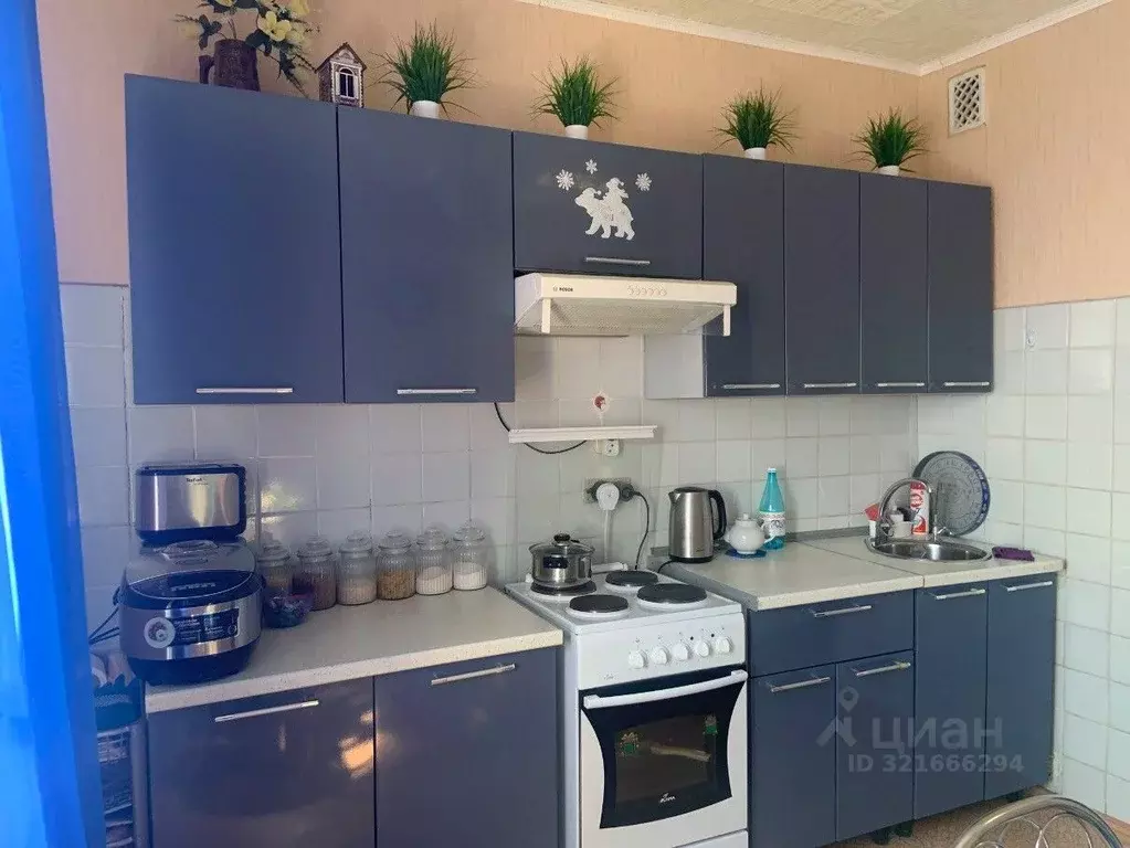 3-к кв. Волгоградская область, Волгоград ул. Хользунова, 36/4 (70.8 м) - Фото 2