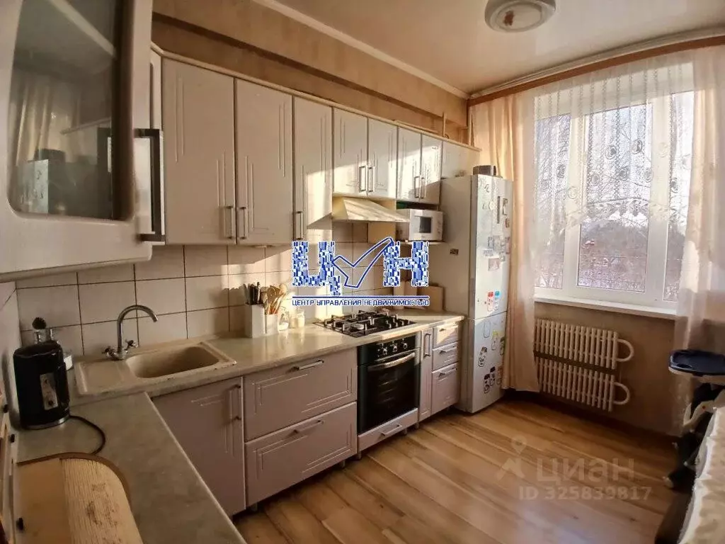 3-к кв. Курская область, Курск ул. Карла Маркса, 72к15 (87.2 м) - Фото 1