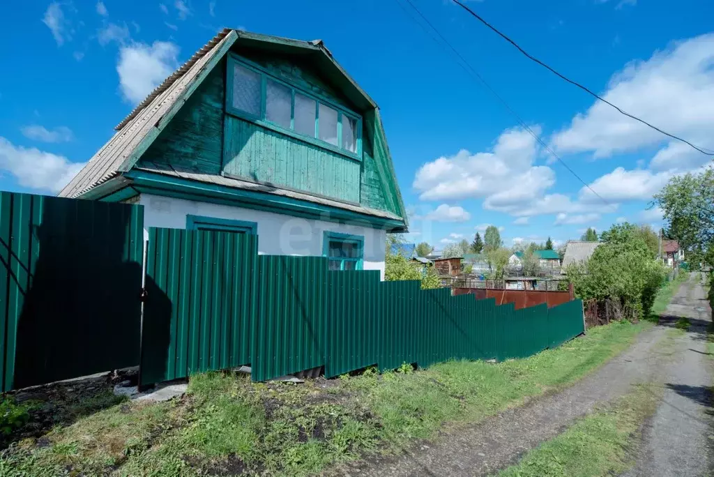 Дом в Алтайский край, Зональный район, Труженик СДТ ул. Огородная, 42 ... - Фото 1