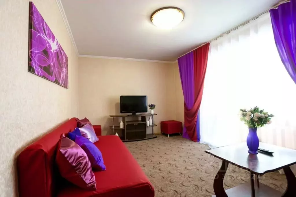 1-к кв. Красноярский край, Красноярск ул. Карла Маркса, 146 (58.0 м) - Фото 0