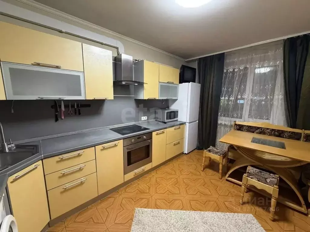 2-к кв. Тюменская область, Тюмень Восточный мкр, проезд Майский, 1к1 ... - Фото 1