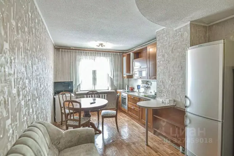 3-к кв. Сахалинская область, Южно-Сахалинск ул. Чехова, 29А (75.0 м) - Фото 1