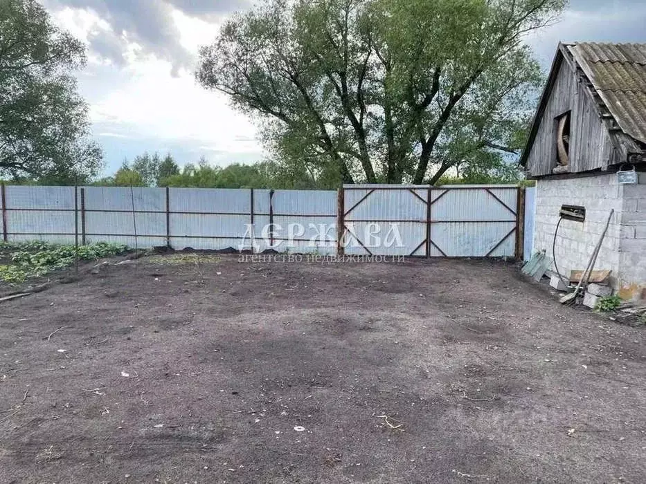 Дом в Белгородская область, Старооскольский городской округ, с. ... - Фото 1