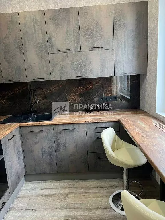 Продается 2-комнатная квартира - Фото 1