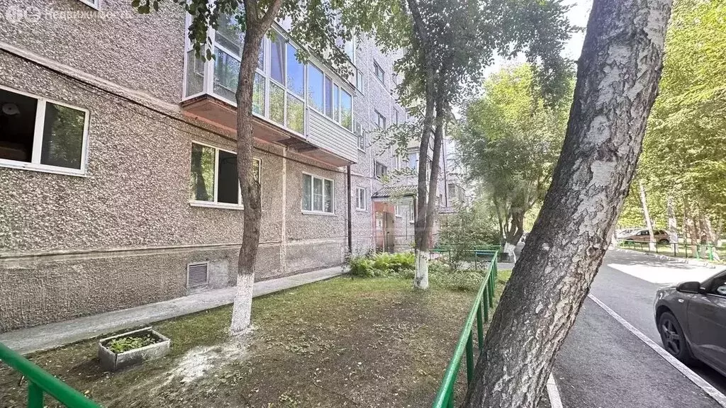 2-комнатная квартира: Тюмень, улица Монтажников, 12 (44 м) - Фото 1