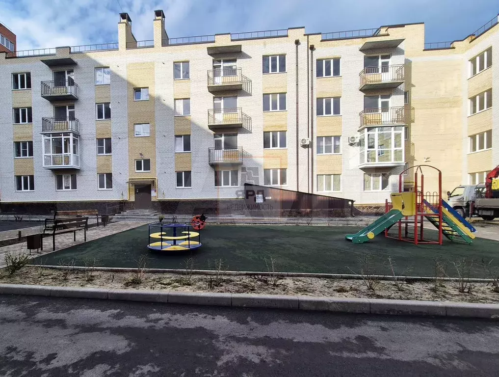 3-к. квартира, 95 м, 2/4 эт. - Фото 1