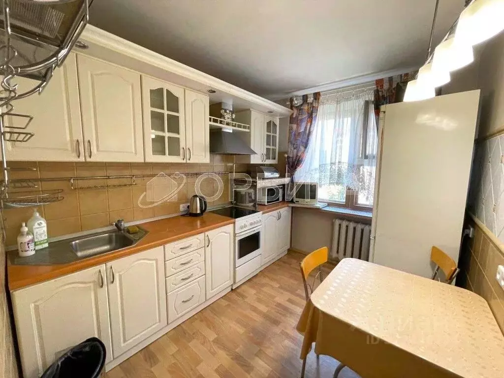 3-к кв. Тюменская область, Тюмень Заречный проезд, 31 (87.9 м) - Фото 1