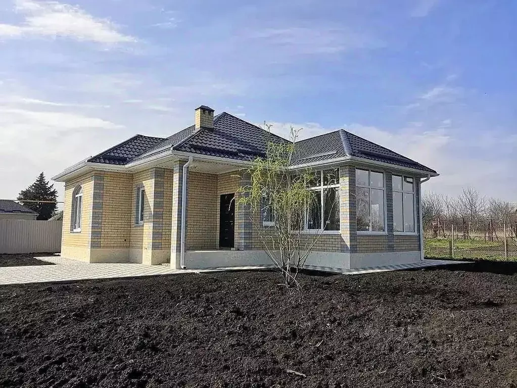 Дом в Ростовская область, Шахты ул. Шевченко (110 м) - Фото 1