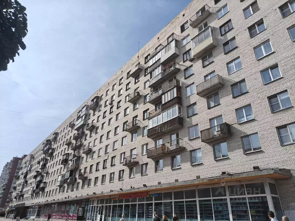 2-к кв. Санкт-Петербург просп. Ветеранов, 105 (48.8 м) - Фото 0